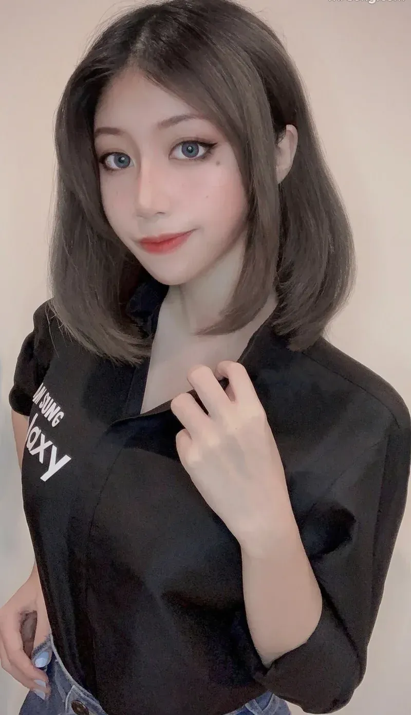 Chiêm ngưỡng bộ ảnh Ain Nguyen nude sex vú to, mông đẹp