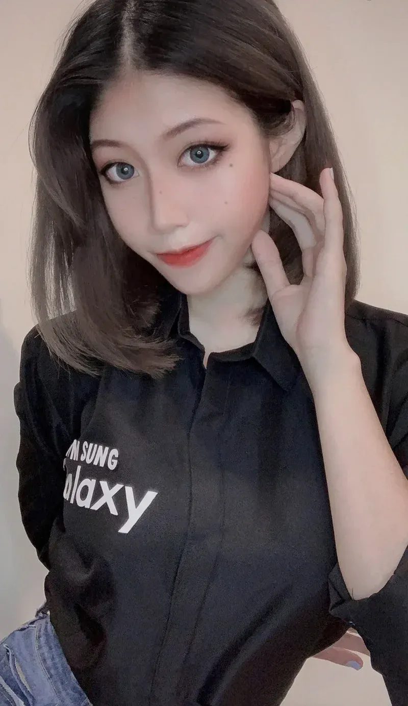 Chiêm ngưỡng bộ ảnh Ain Nguyen nude sex vú to, mông đẹp