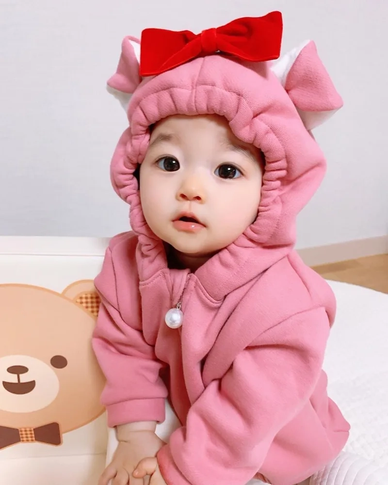 Avatar em bé cute hài hước, tạo tiếng cười cho bạn bè mỗi ngày.