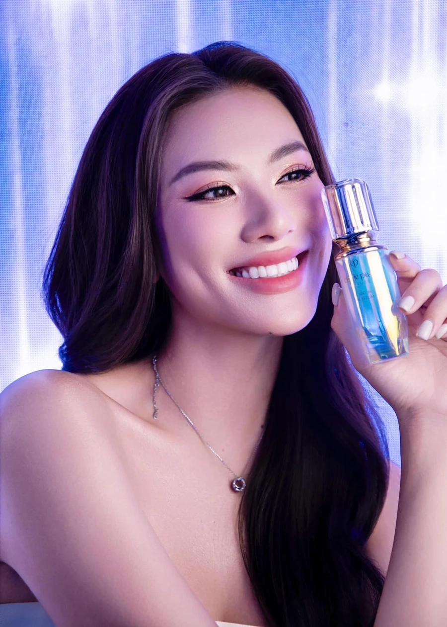 Kim Duyên thi Miss Universe 2021 với sự chuẩn bị kỹ lưỡng và tinh thần chiến đấu mạnh mẽ.