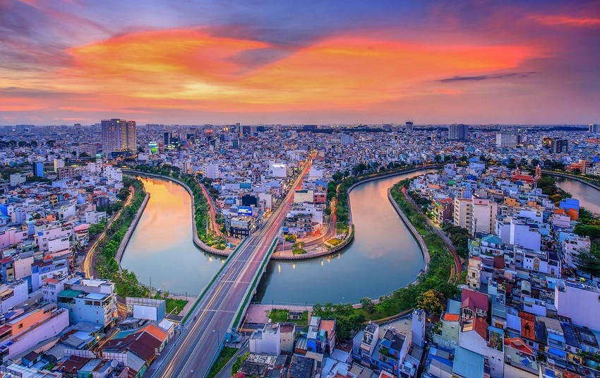 Những Cơn Mưa Bất Chợt Nét Quyến Rũ Độc Đáo của Sài Gòn