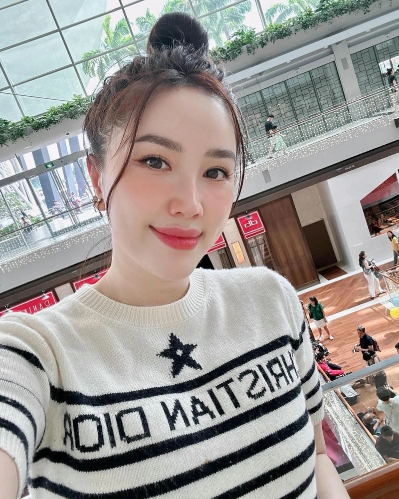 Nổi loạn cùng ca khúc Get Out Bảo Thy