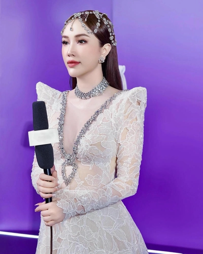 Ngắm nhìn từng cảnh quay Bảo Thy MV
