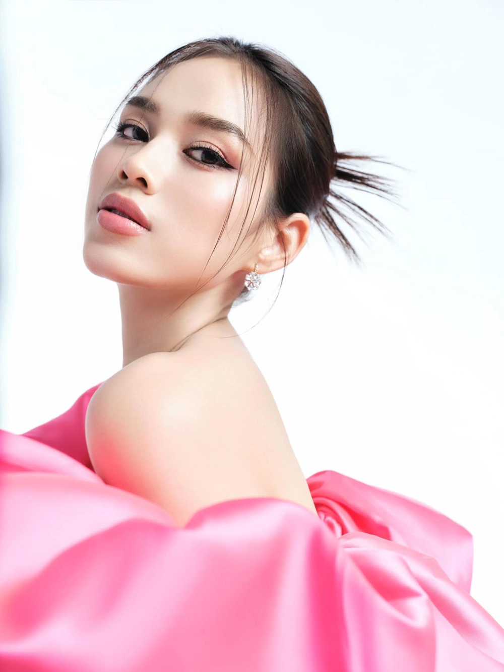 Khoảnh khắc Lương Thùy Linh Đỗ Thị Hà