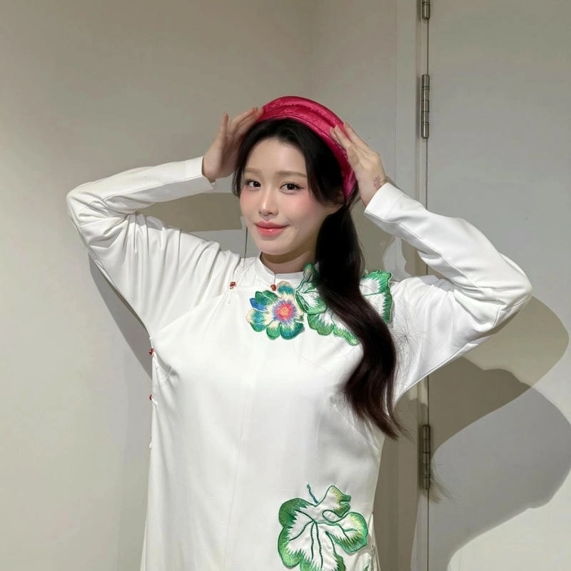 Han Sara sinh năm bao nhiêu khiến fan ngạc nhiên vì tuổi thật