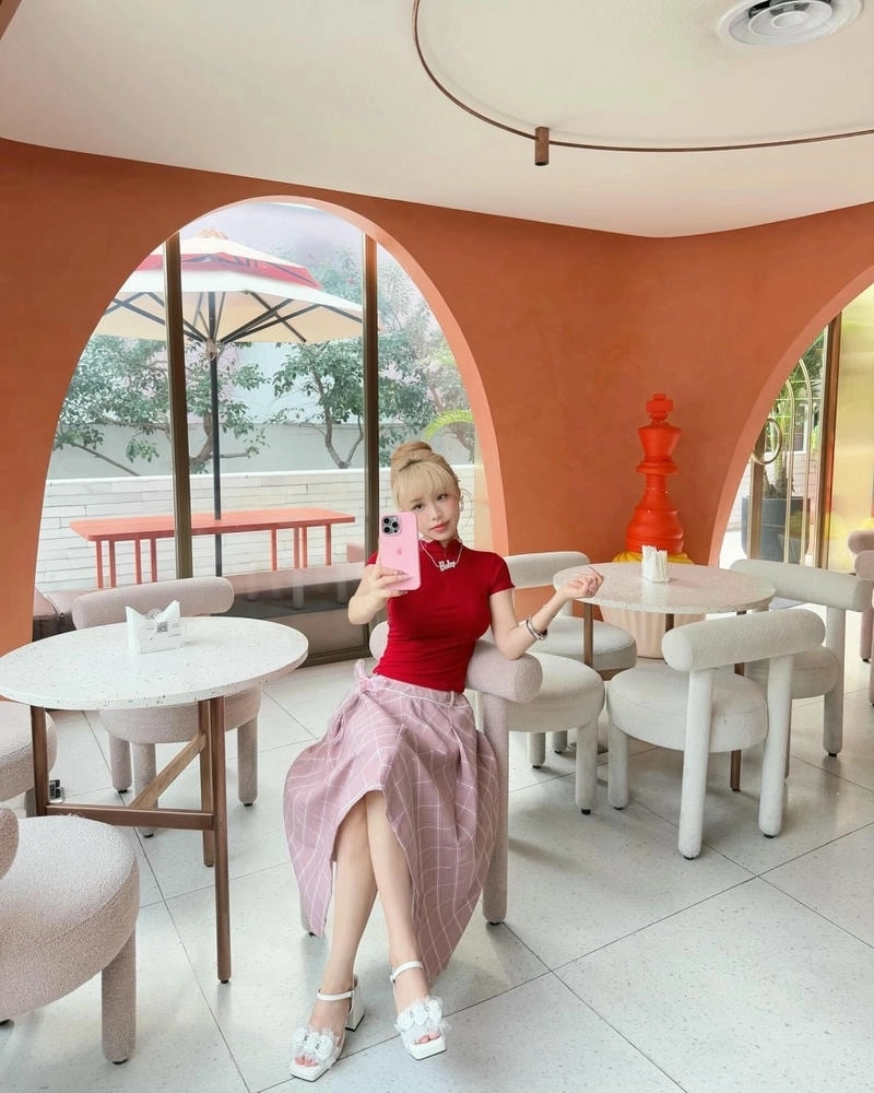 Lời bài hát Han Sara Lỡ yêu mất rồi khiến fan nghẹn ngào xúc động