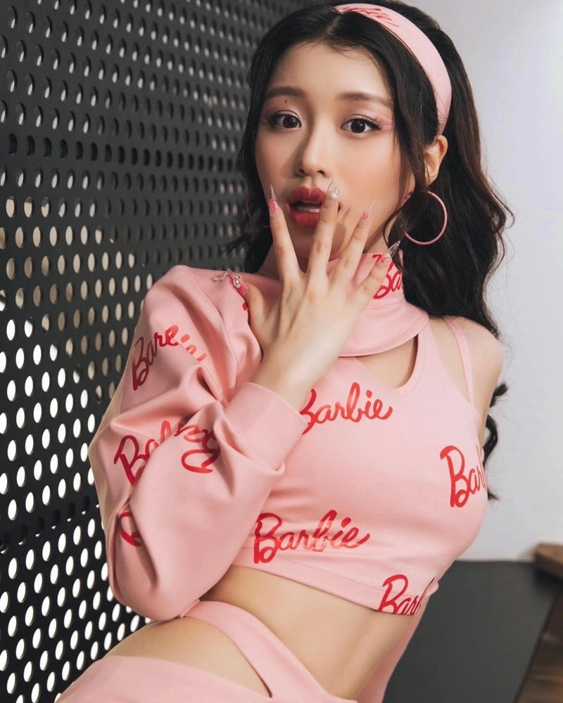 Han Sara song luôn mang màu sắc tươi trẻ dễ nghe