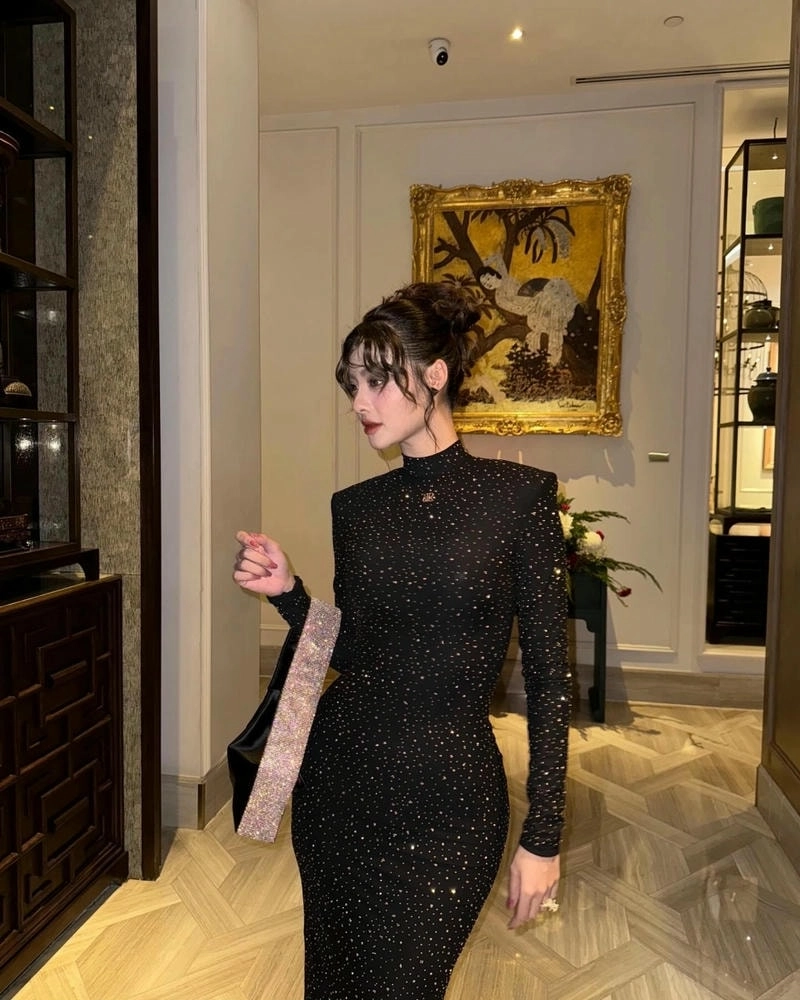 Fan tìm kiếm Lóna Kieu Loan không ngừng