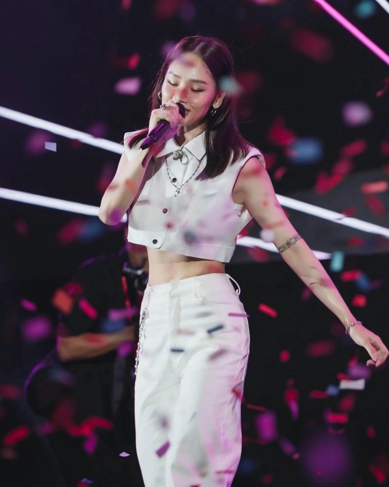 Tìm hiểu lời bài hát Miu Lê Yêu anh beat