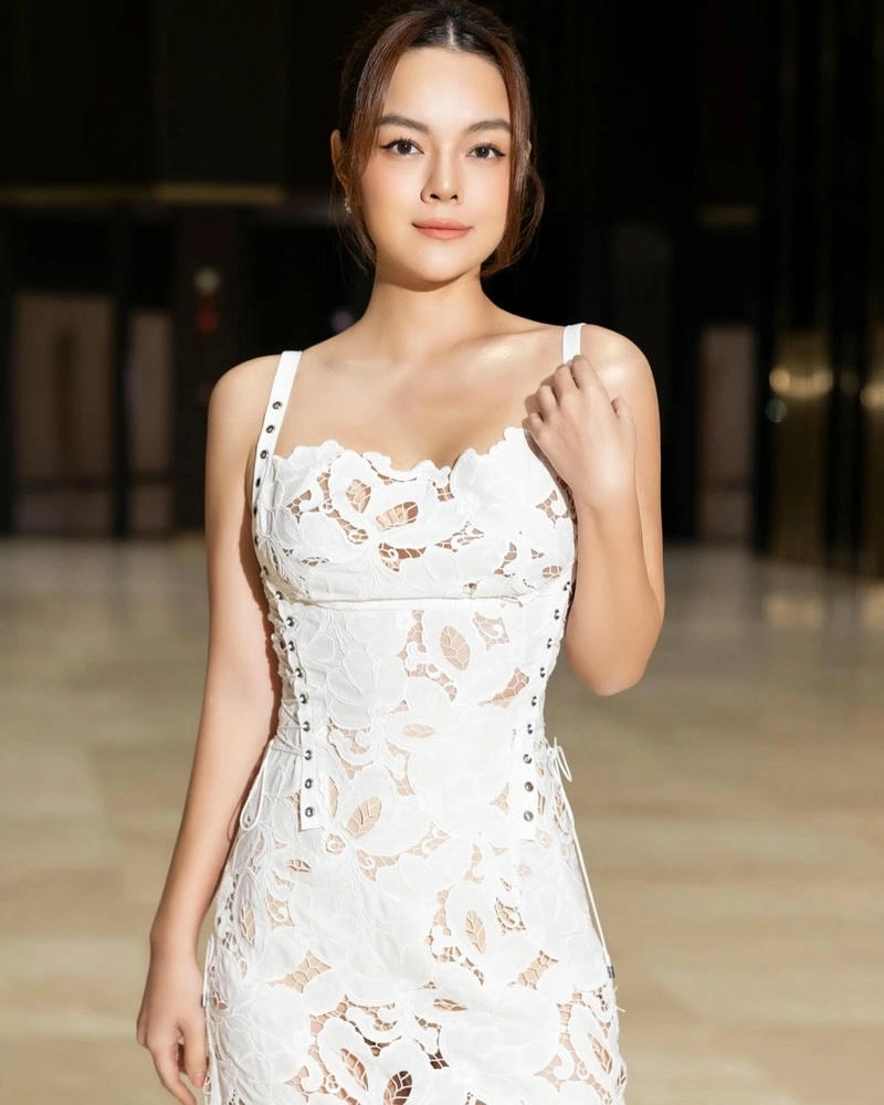 Trọn bộ cảm xúc Phạm Quỳnh Anh Album