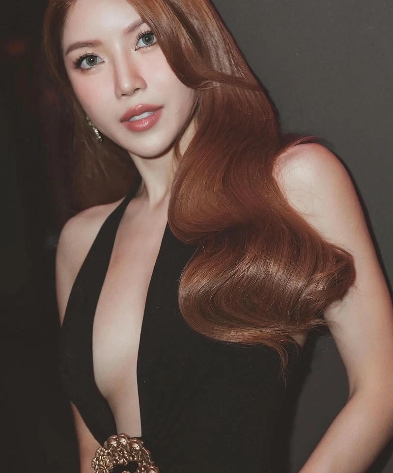 Hình ảnh thời thượng của Chị đẹp Trang Pháp