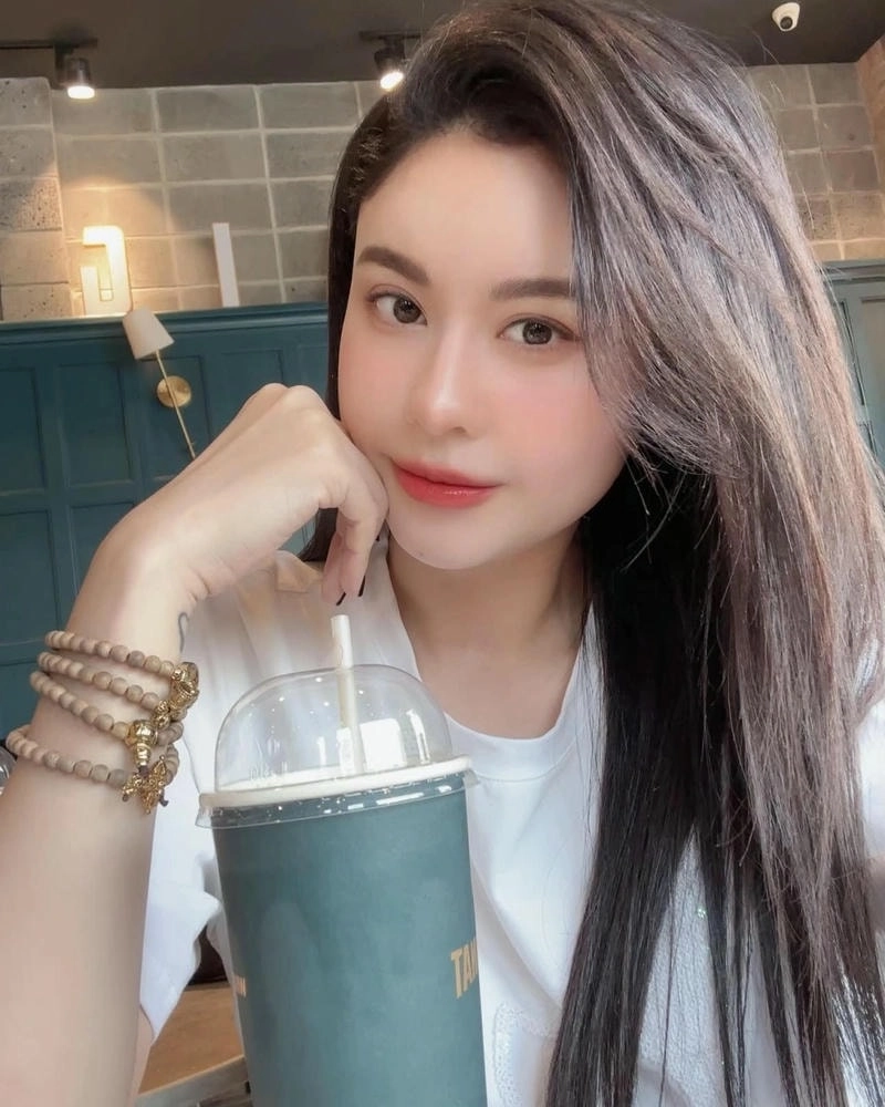 Tỏa sáng tại Trương Quỳnh Anh Bước Nhảy Hoàn Vũ
