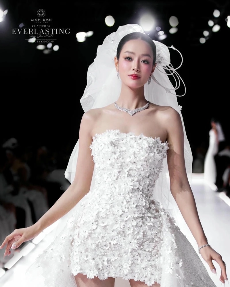 Bùi Khánh Linh chiều cao đáng mơ ước