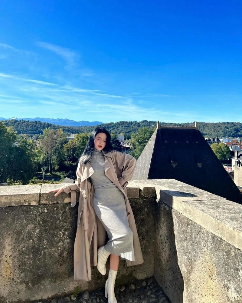 Cộng đồng xôn xao hỏi Chu Thanh Huyền là ai