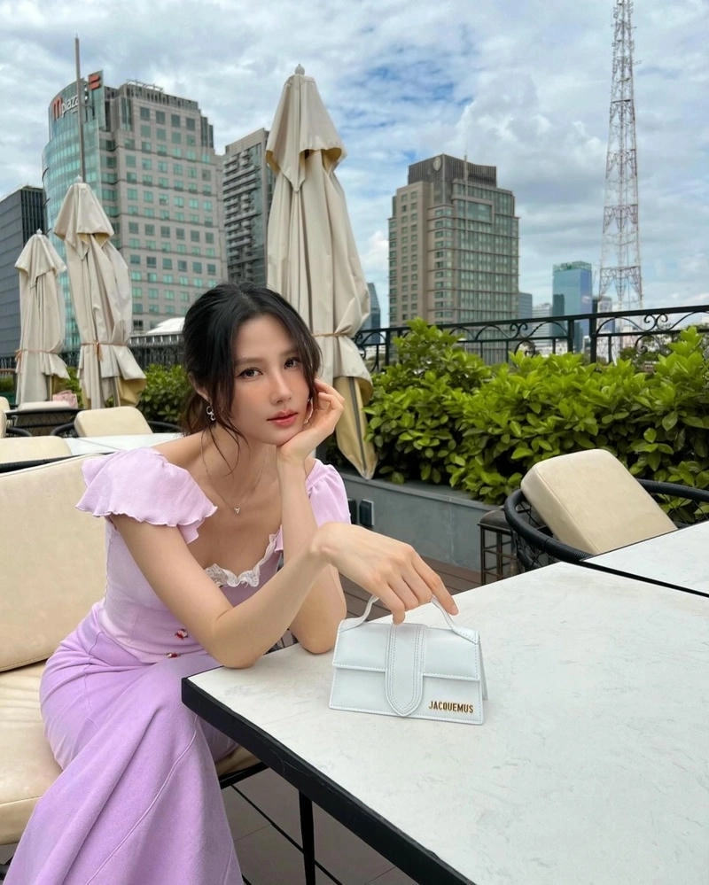 Nét đẹp hiện đại của Diễm My 9x