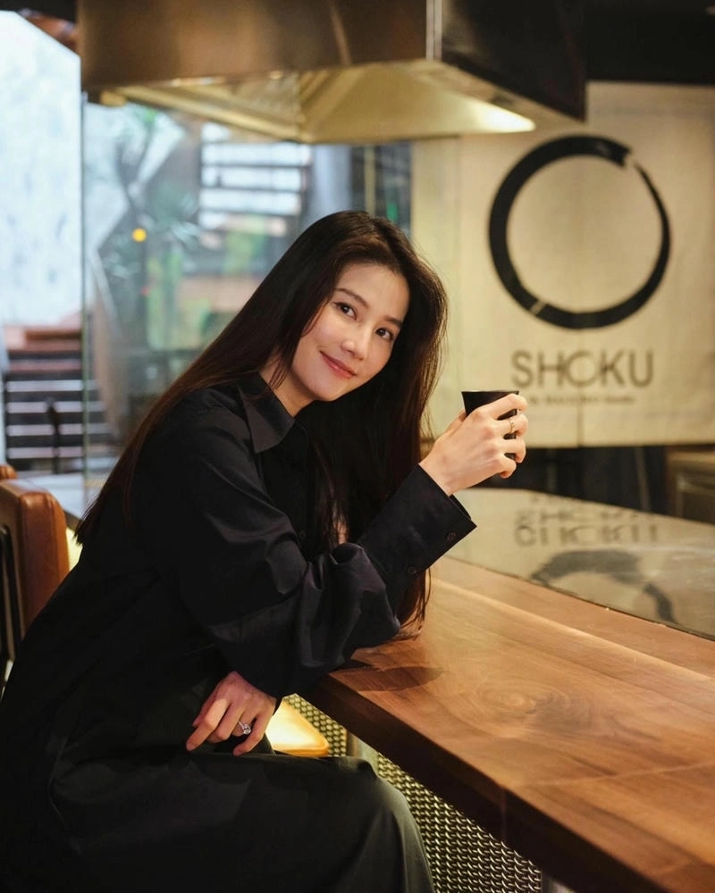 Nhan sắc ngọt ngào của Hoa Hậu Diễm My