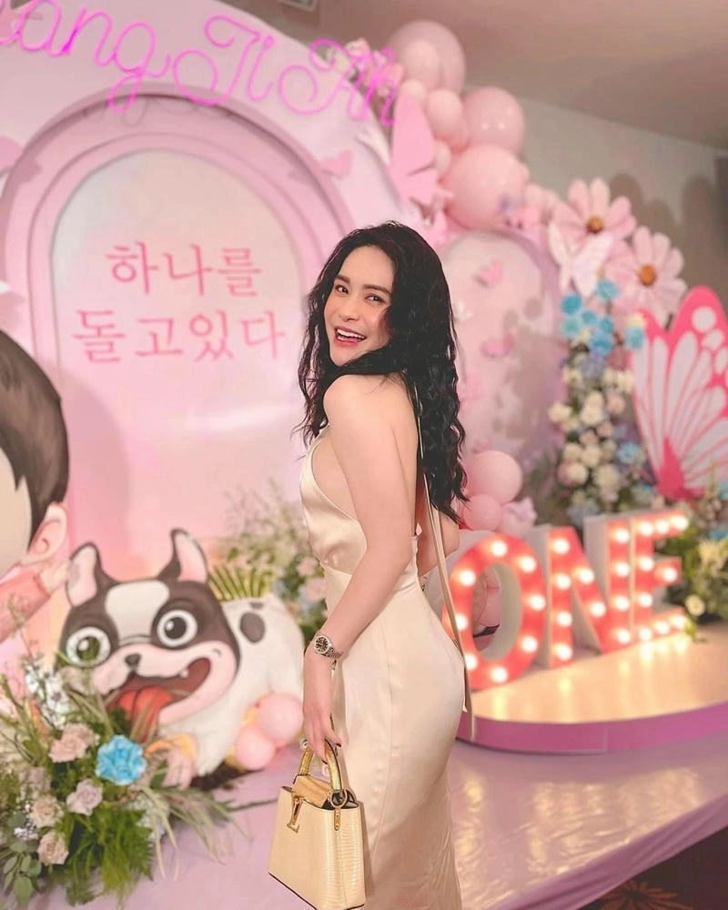 Hình ảnh Đoàn Di Băng ngày xưa bất ngờ xuất hiện