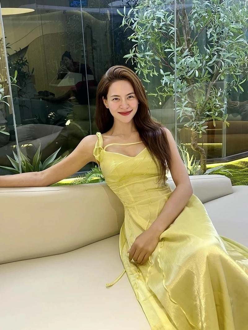 Giọng hát live đầy cảm xúc karaoke Hà Nhi