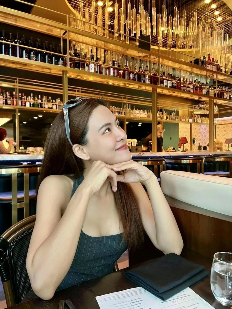 Khám phá các bài hát trong Hà Nhi hot nhất