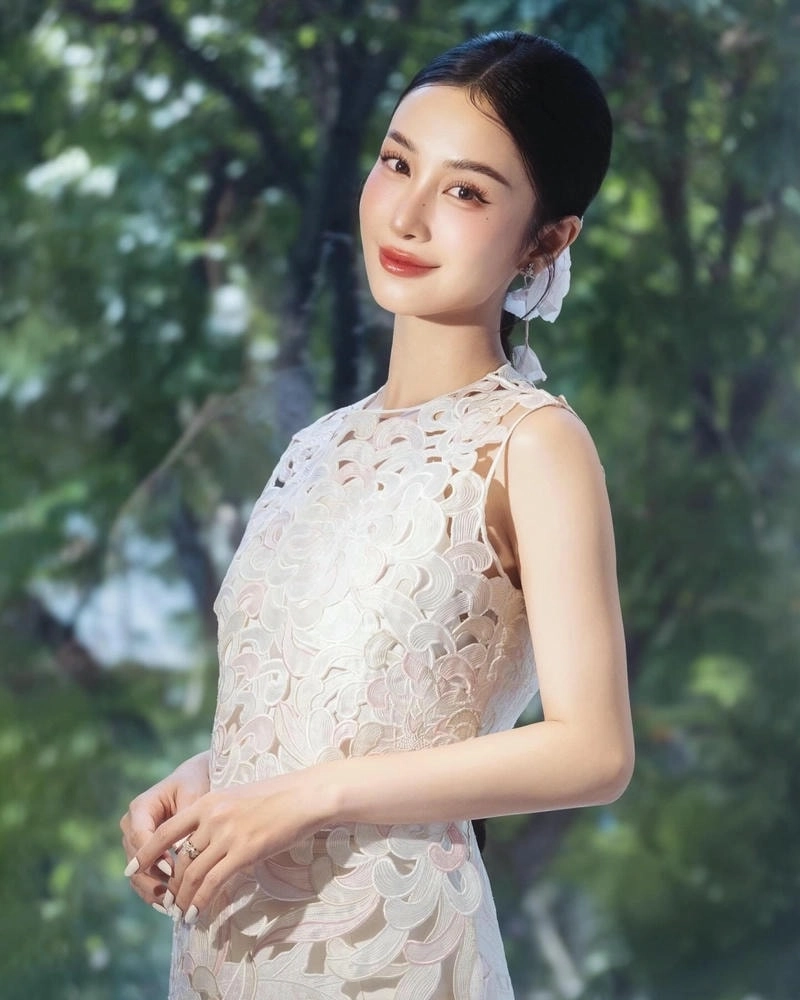 Hình ảnh đặc biệt tw Jun Vũ