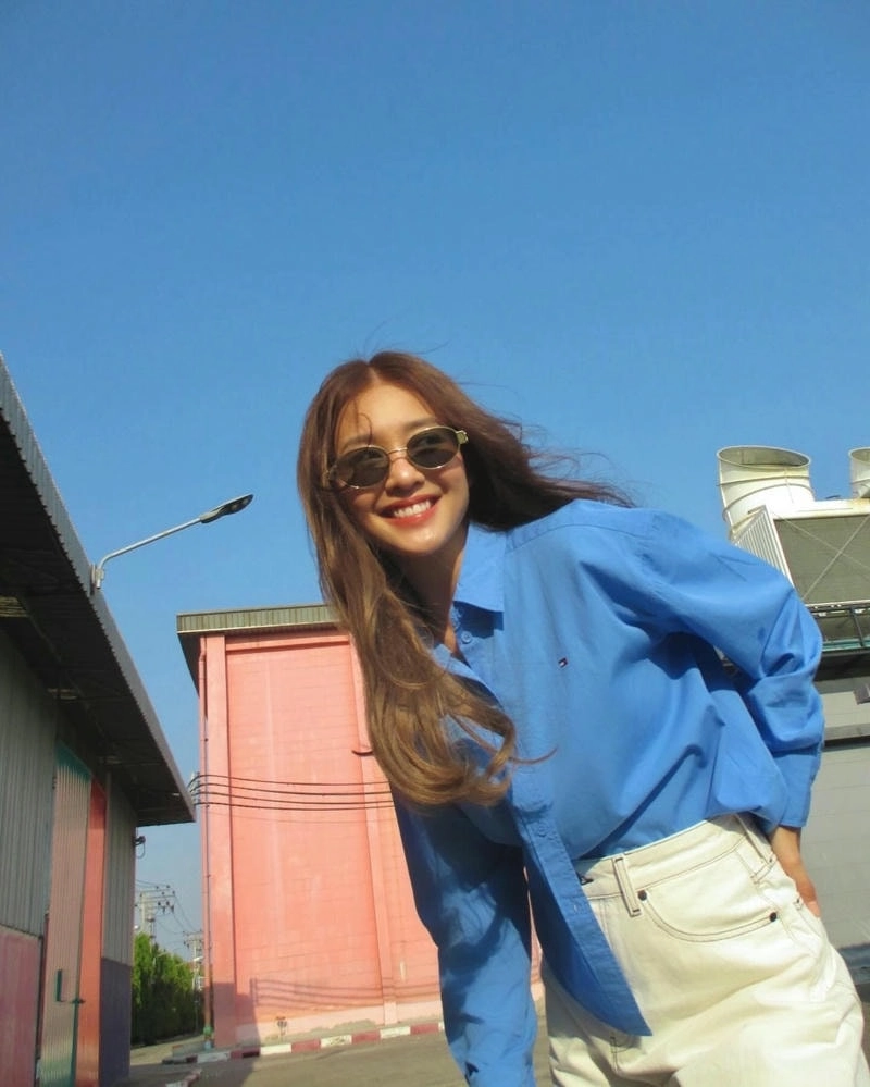 Thông tin năm sinh của Khả Ngân qua ảnh