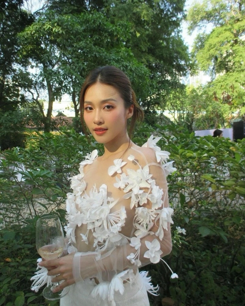 Tổng hợp ảnh phim do Khả Ngân đóng