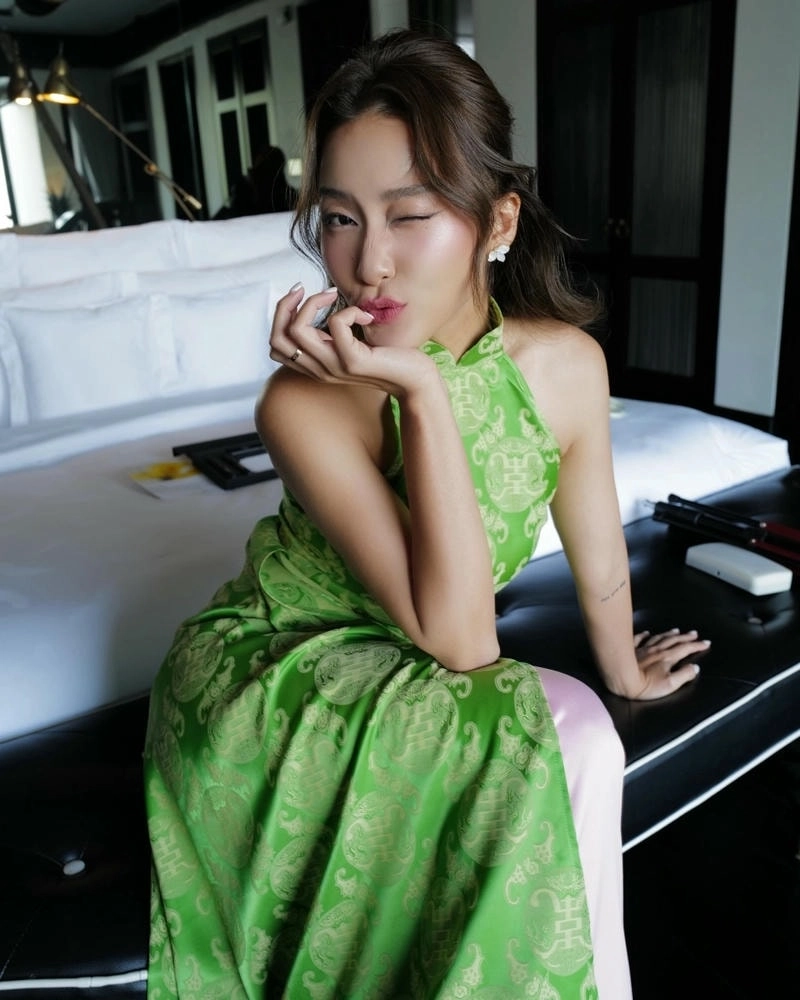 Thông tin tiểu sử Khả Ngân qua ảnh đẹp