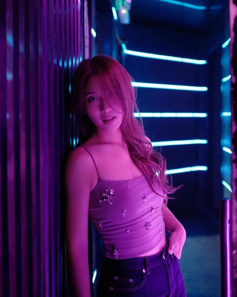 Góc diễn xuất ấn tượng của Khả Ngân