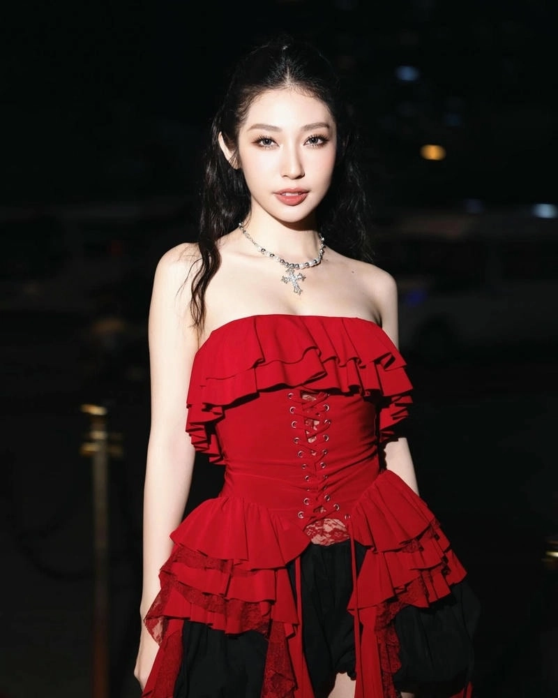 Khổng Tú Quỳnh cao bao nhiêu gây chú ý mạng