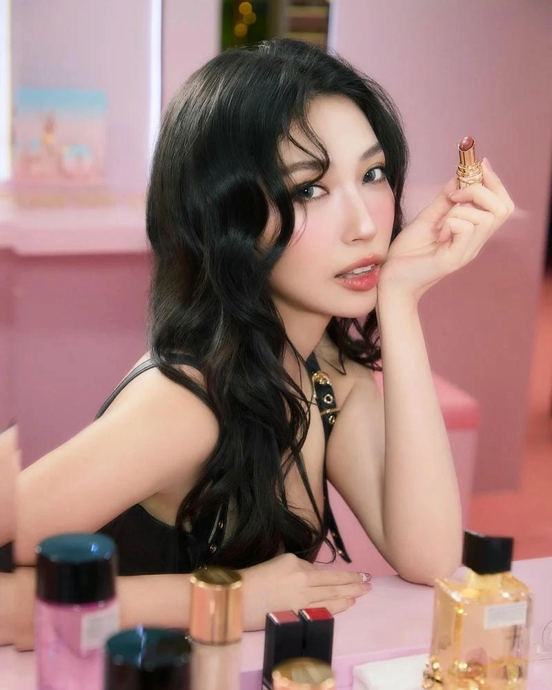 Bài hát Lạnh Khổng Tú Quỳnh mang cảm xúc dâng trào