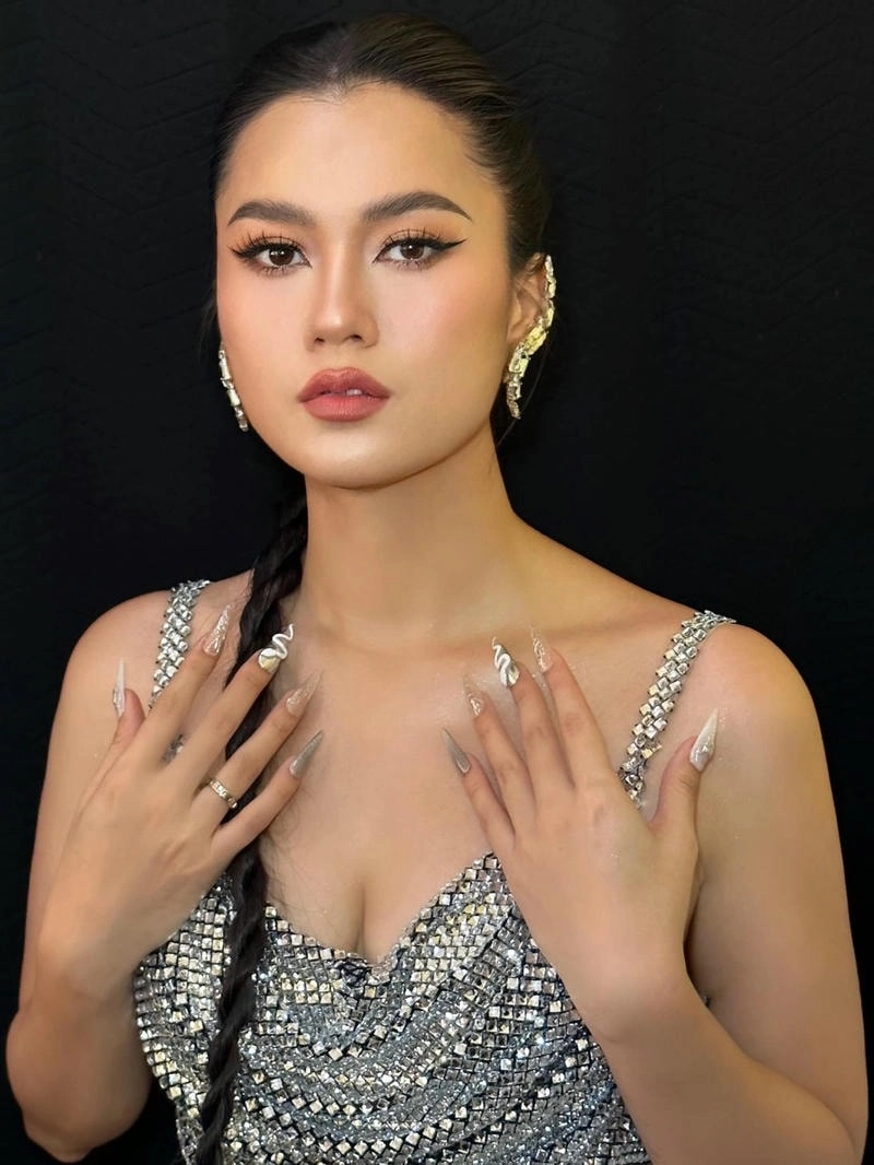 Thông tin đầy đủ Lâm Vỹ Dạ Ngày Nơi Sinh