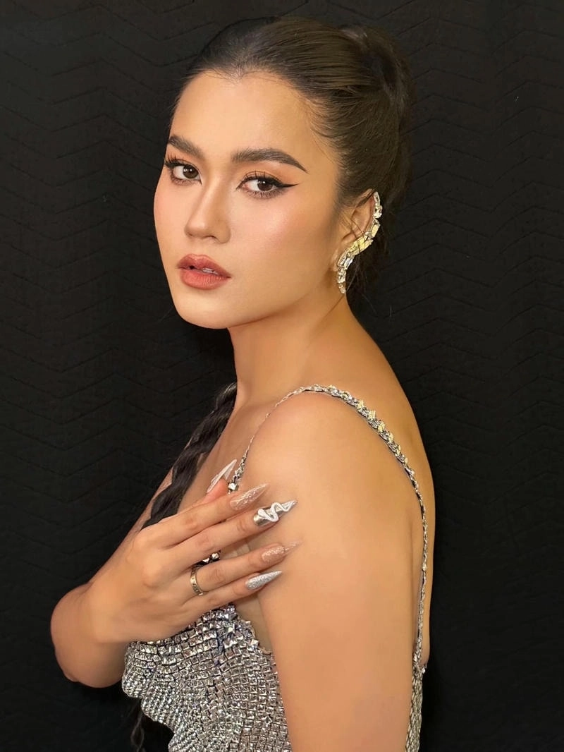 Chi tiết Lâm Vỹ Dạ Ngày/Nơi Sinh chính xác