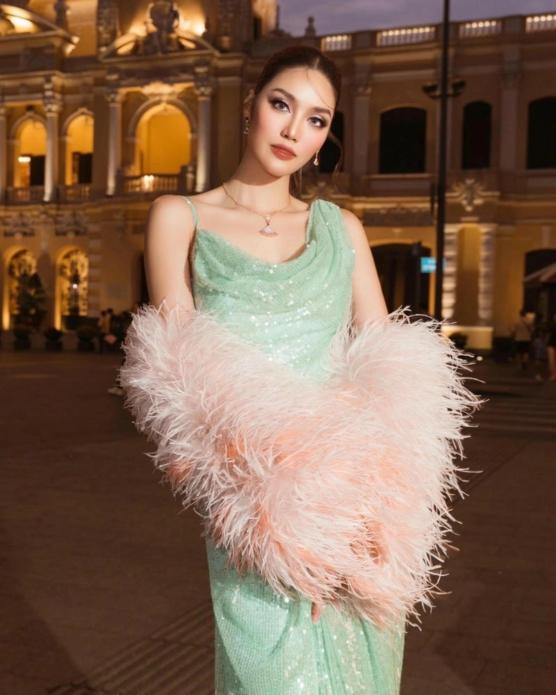 Hình ảnh đời thường khi Lan Khuê có bầu