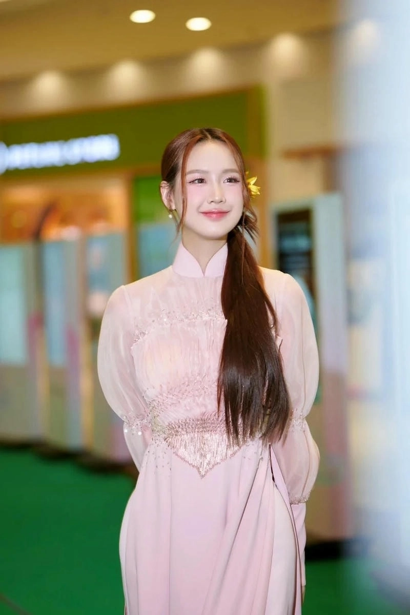 Ngày sinh của Lê Nguyễn Bảo Ngọc là 17/6/2001