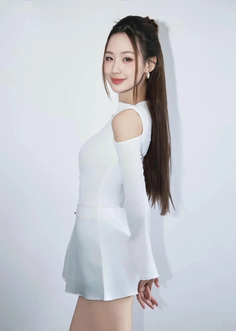 Số đo hình thể của Lê Nguyễn Bảo Ngọc chuẩn đẹp