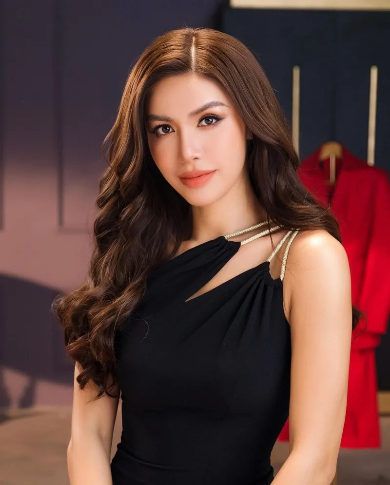 Dấu ấn quốc tế của Minh Tú thi Miss Universe
