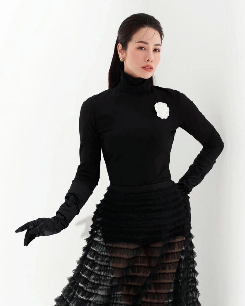 Hé lộ thật sự Nhật Kim Anh tuổi hiện tại