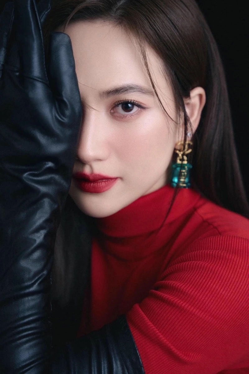 Phương Anh Đào nổi bật 2 ngày 1 đêm