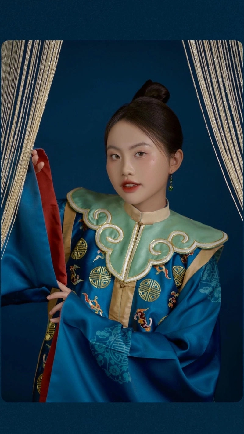 Vũ Trụ Có Anh Phương Mỹ Chi nhẹ nhàng và da diết