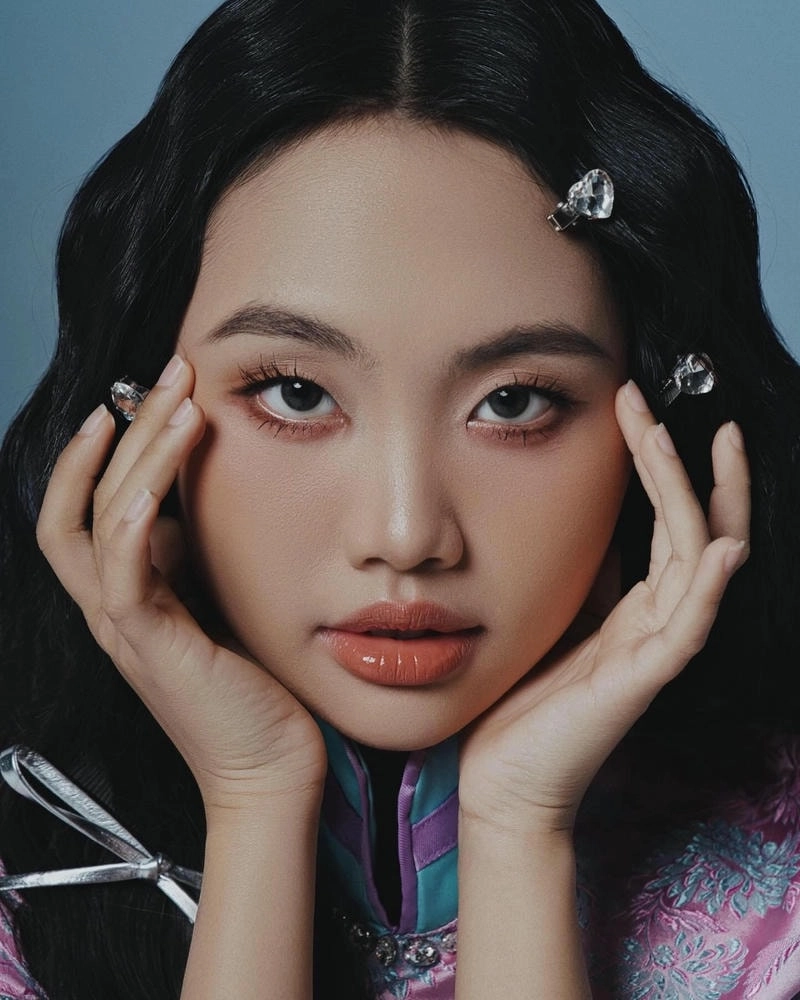 MV Phương Mỹ Chi đẹp mắt và đầy cảm xúc