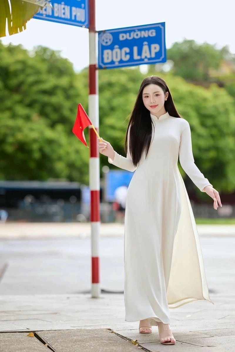 Quỳnh Kool nổi bật tại Kem Xôi TV