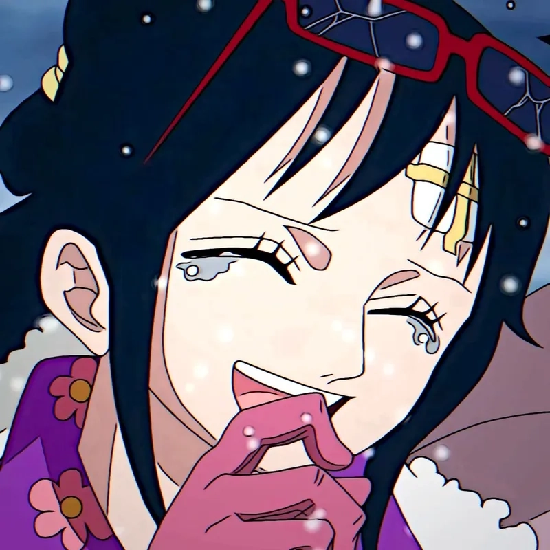 Chi tiết tinh xảo Tashigi One Piece Figure