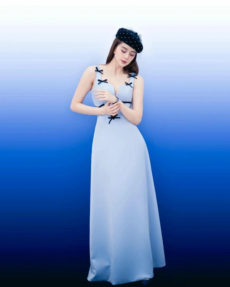 Vẻ đẹp hút mắt của Ca sĩ Thiều Bảo Trang