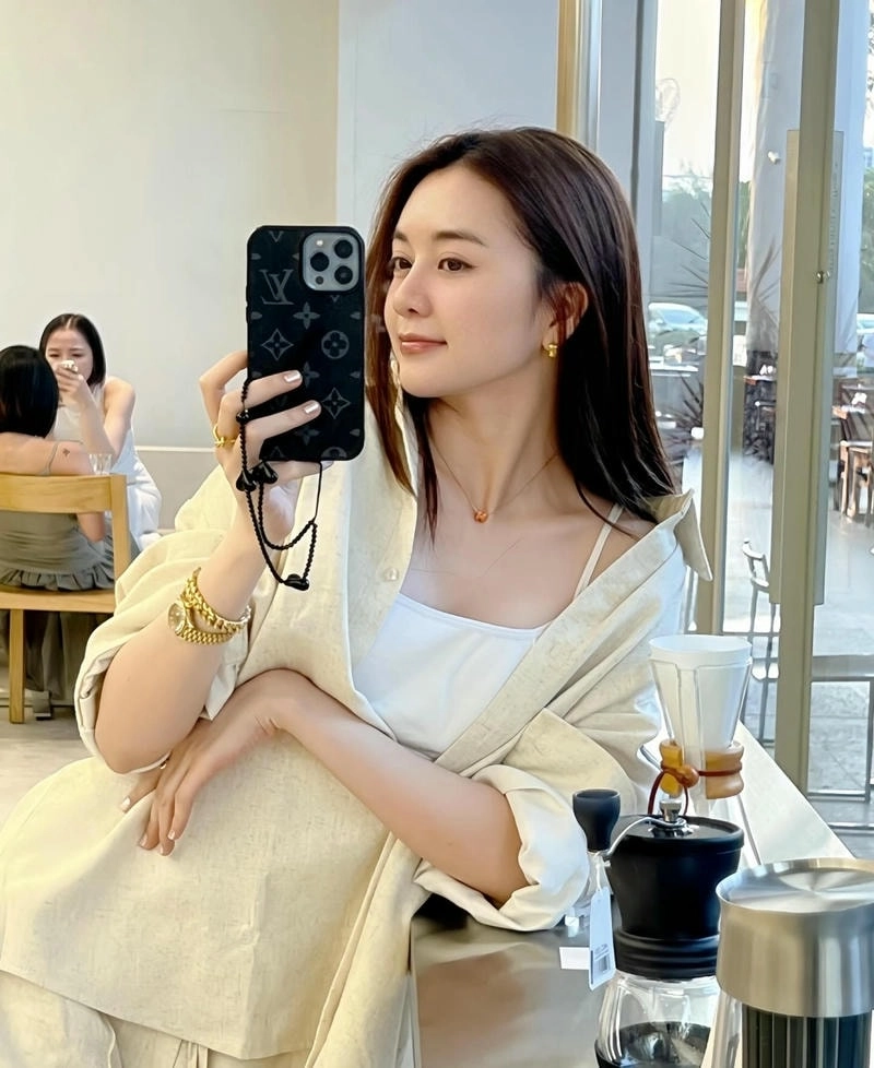 Ai là người yêu của Thiều Bảo Trang hẹn hò