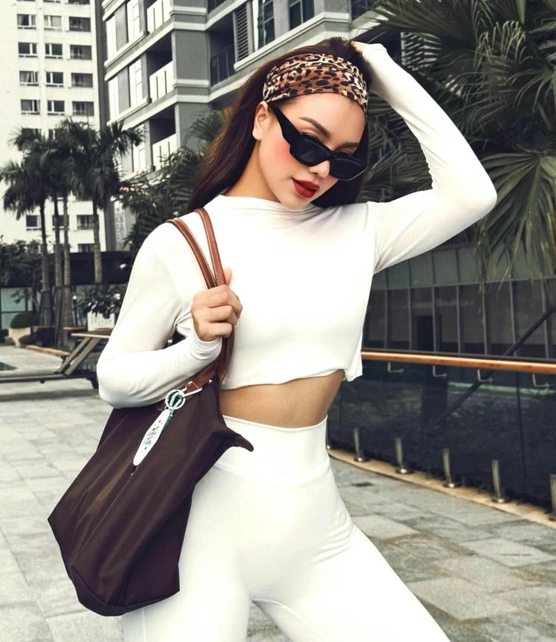 Thông tin tổng hợp Trà Ngọc Hằng wiki