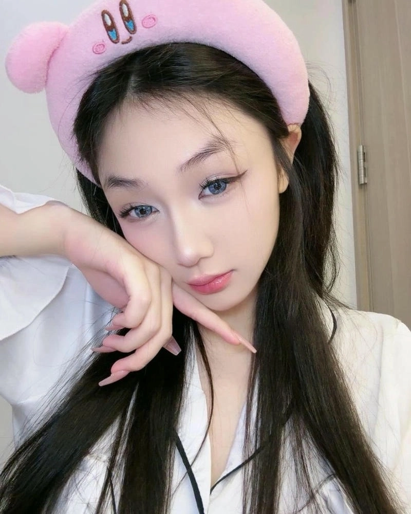 Dân mạng soi chi tiết Vụ Trần Hà Linh