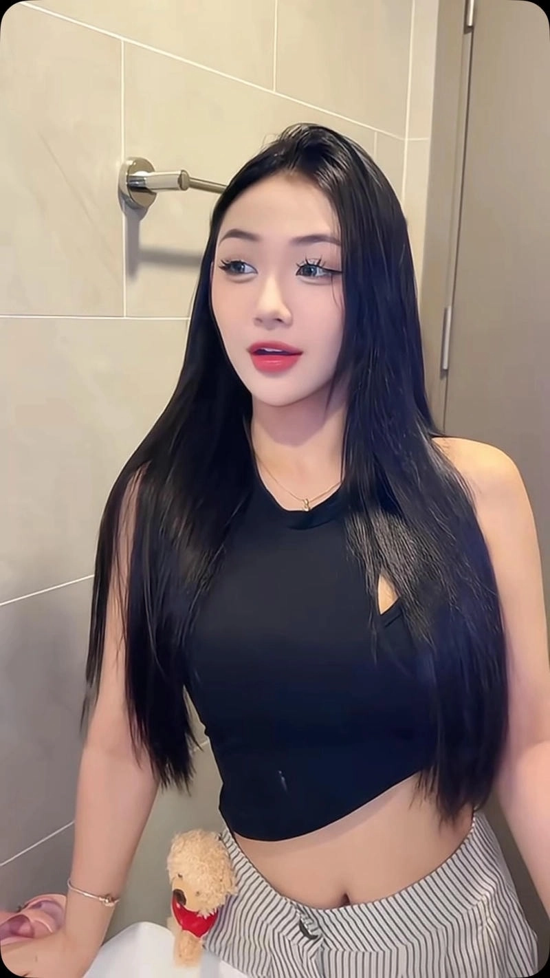 Hé lộ bộ ảnh Trần Hà Linh full album 2024