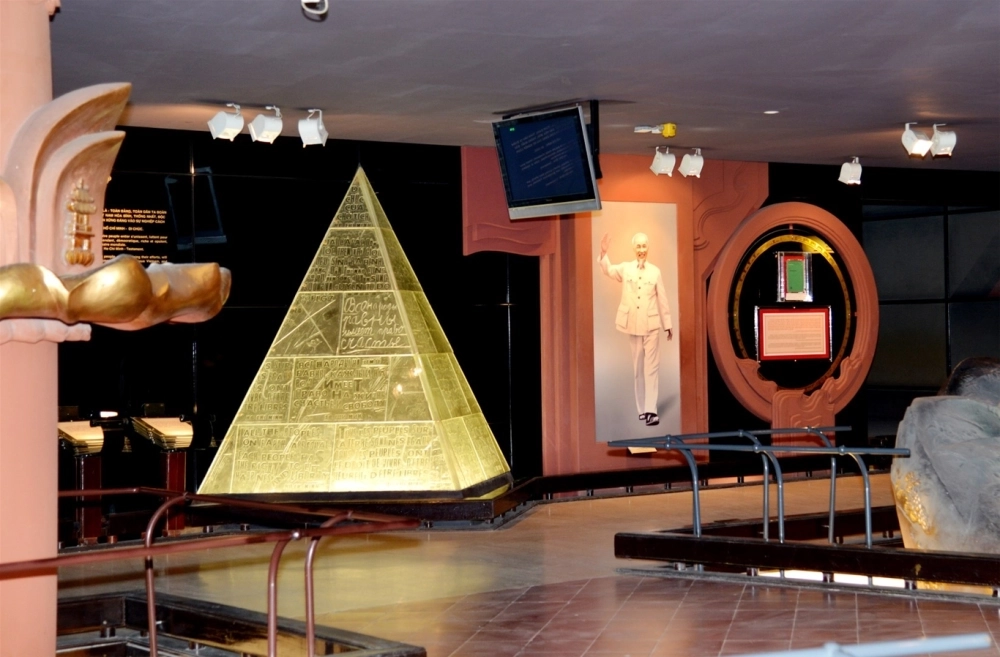 Lưu giữ ký ức qua từng hình ảnh Bảo tàng Hồ Chí Minh