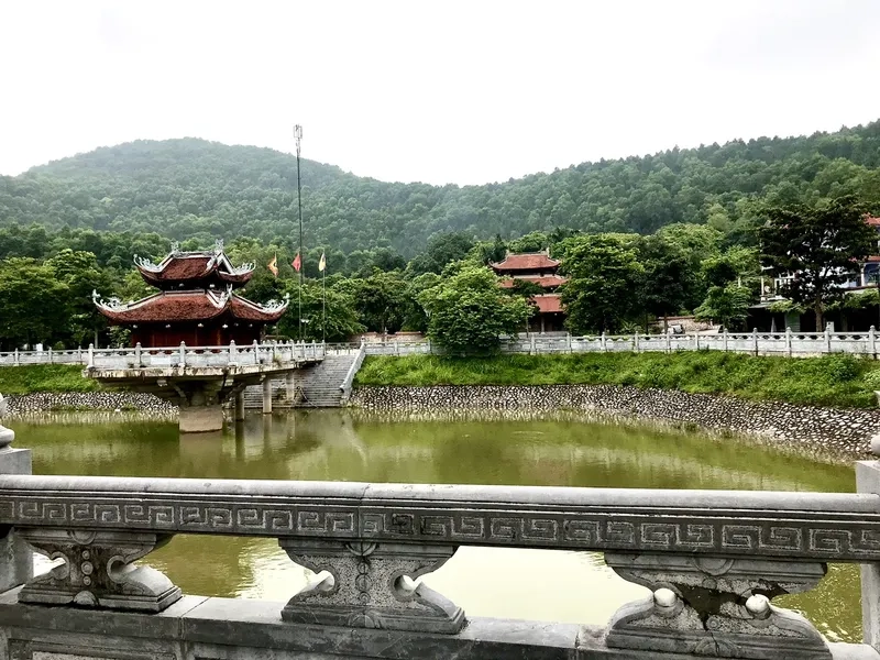 Đôi nét về Chùa Hàm Long