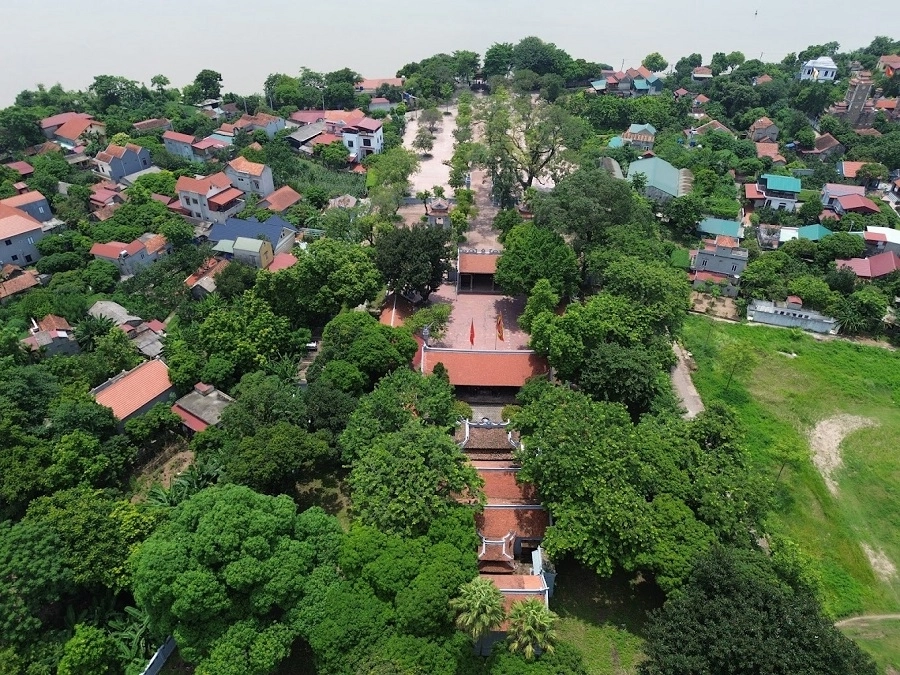 Tìm về nơi tôn thờ vị thánh tình yêu tại đền thờ Thánh Chử Đồng Tử